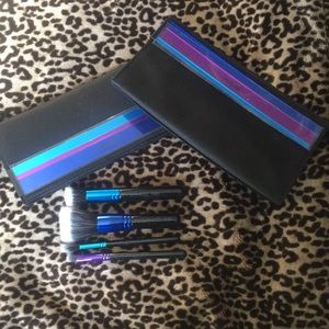 MAC Holiday Brush Kit